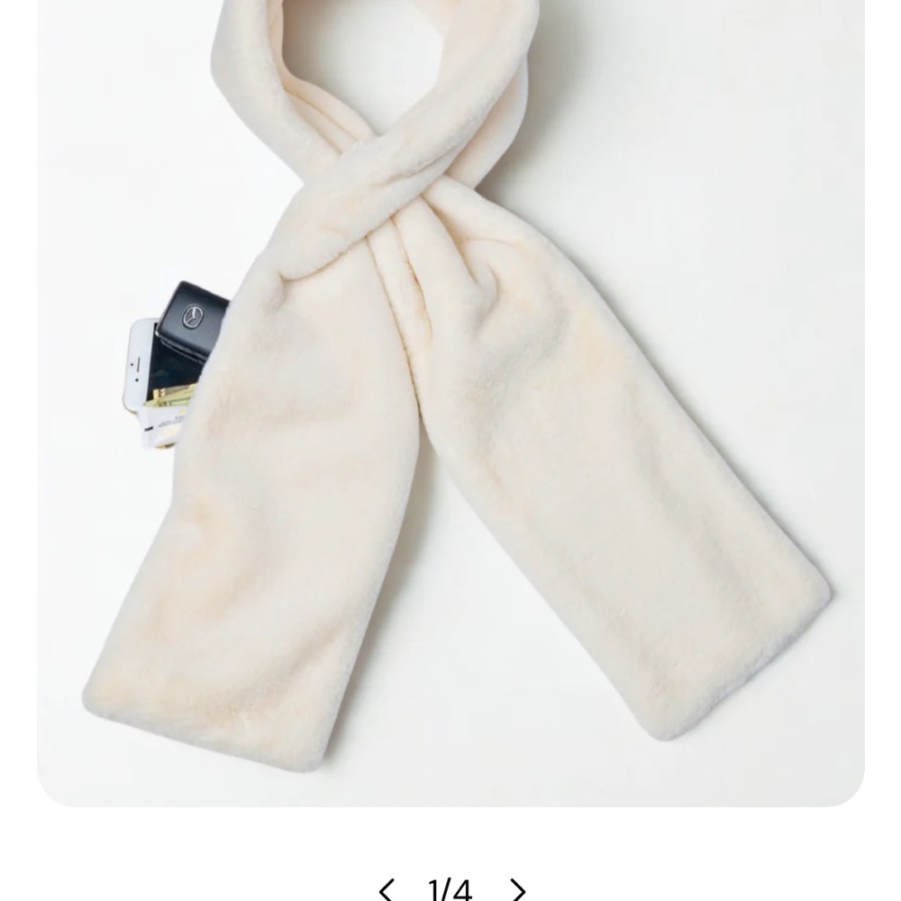 Faux Fur Scarf with Hidden Pocket in Winter White